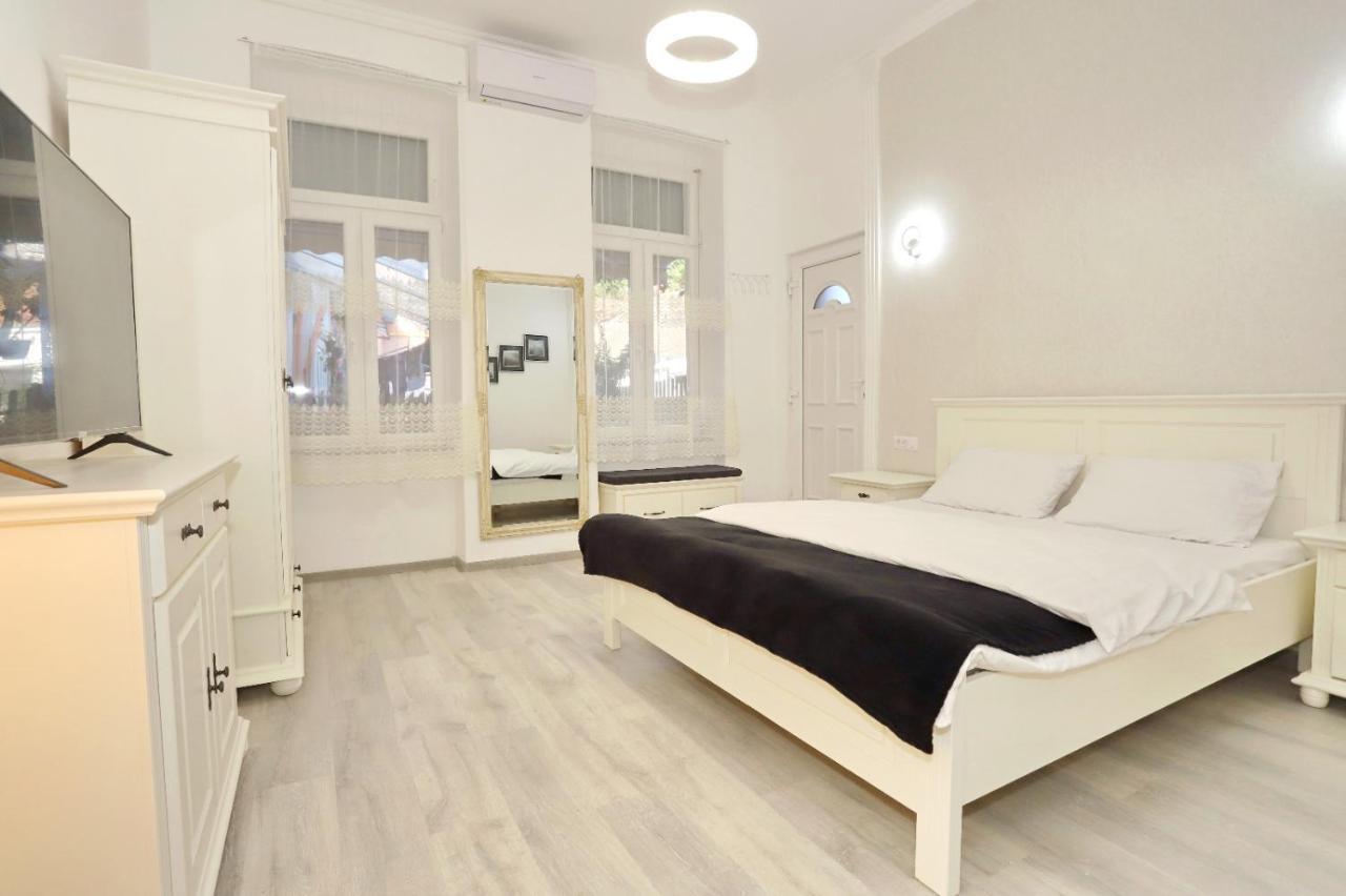 Central Luxury Apartments ออราแด ภายนอก รูปภาพ